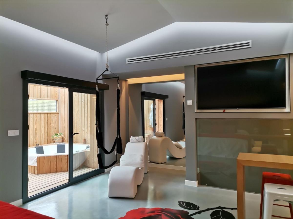 Motel Latino Llanera Kültér fotó