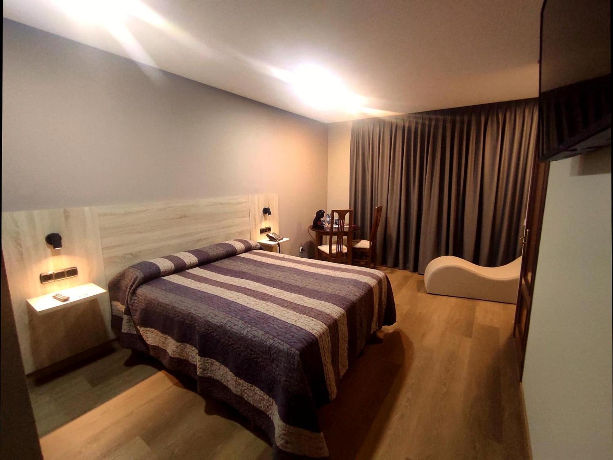 Motel Latino Llanera Kültér fotó