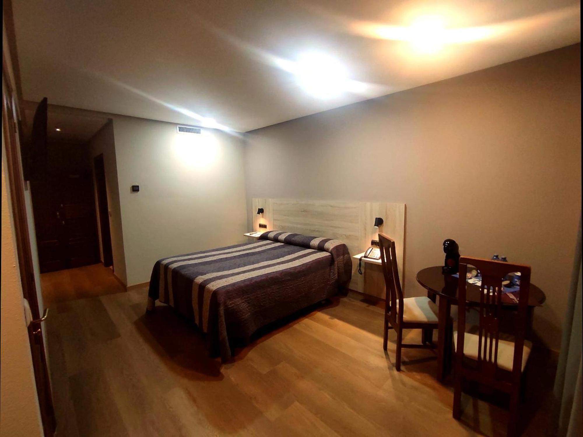 Motel Latino Llanera Kültér fotó